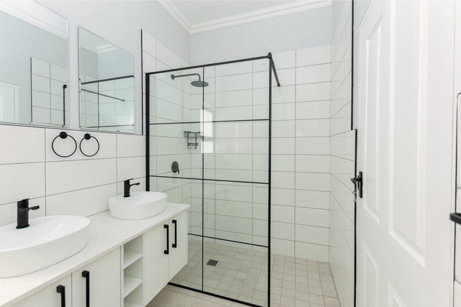 3 Bedroom Property for Sale in Sandy Point Western Cape